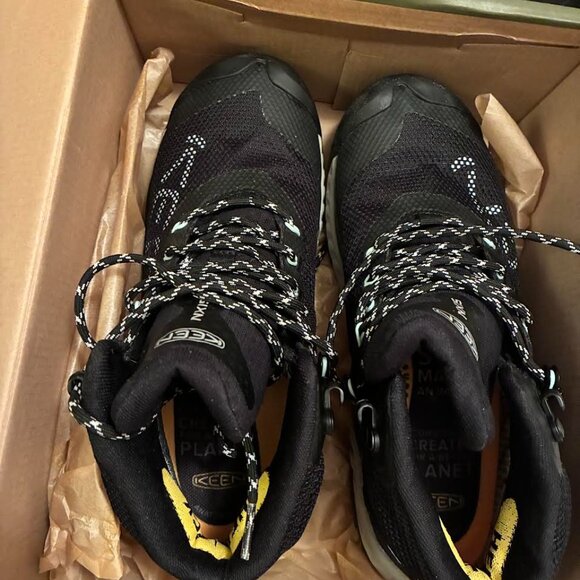 KEEN womens Nxis Evo Mid Height Waterproof Boots size 9 - Picture 6 of 12